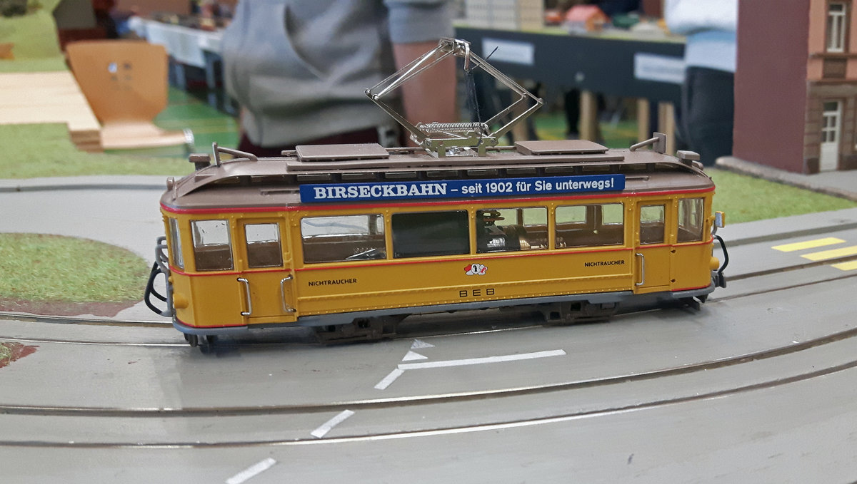An einer Eisenbahn Ausstellung in Aesch wurden ein paar Trammodelle auf einer Anlage präsentiert, die mit einem 3D Drucker hergestellt wurden. Hier sieht man den Be 2/3 Nr.8 der Birseckbahn (BEB). Die Aufnahme stammt vom 28.01.2017.