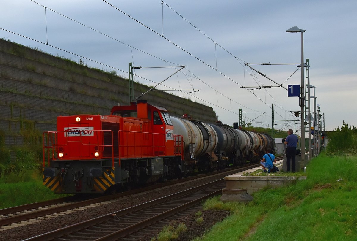 An unserem  Stammtischabend  hatte ich das Glück Horst und Dennis mit der Chemion 1206 in Allerheiligen auf ein Bild zu bannen. 25.8.2017