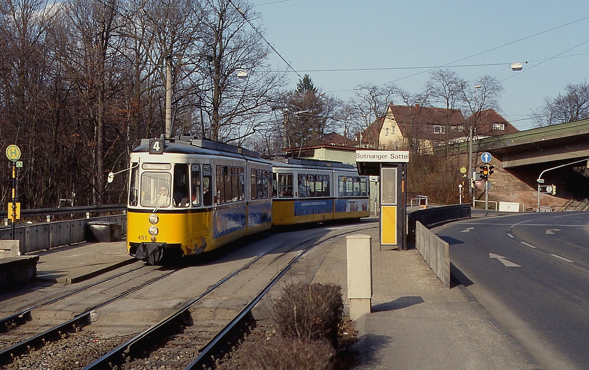 Anfang der 1990er Jahre ist ein GT4-Duo mit dem führenden GT4 451 am Botnanger Sattel angekommen