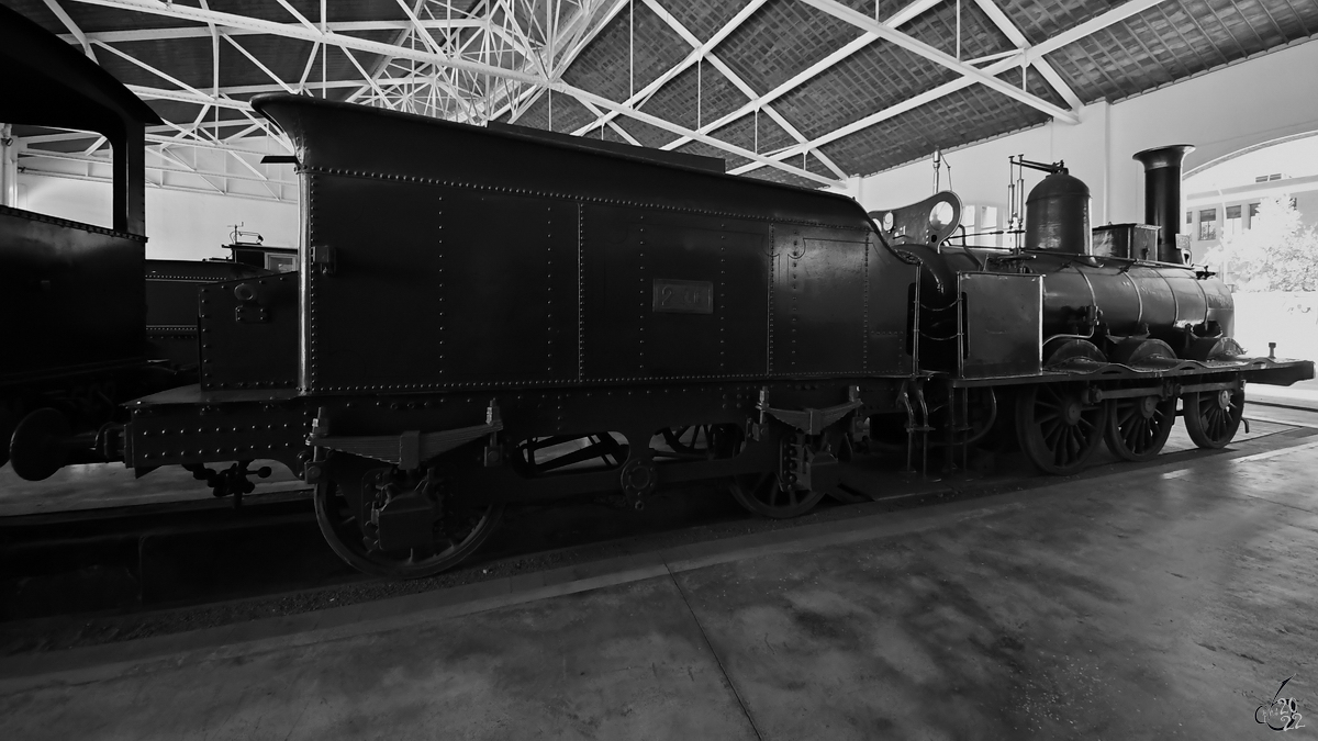 Anfang November 2022 war im Eisenbahnmuseum von Katalonien die 1857 gebaute Dampflokomotive MZA 246  Mamut  (030-2013) zu sehen.