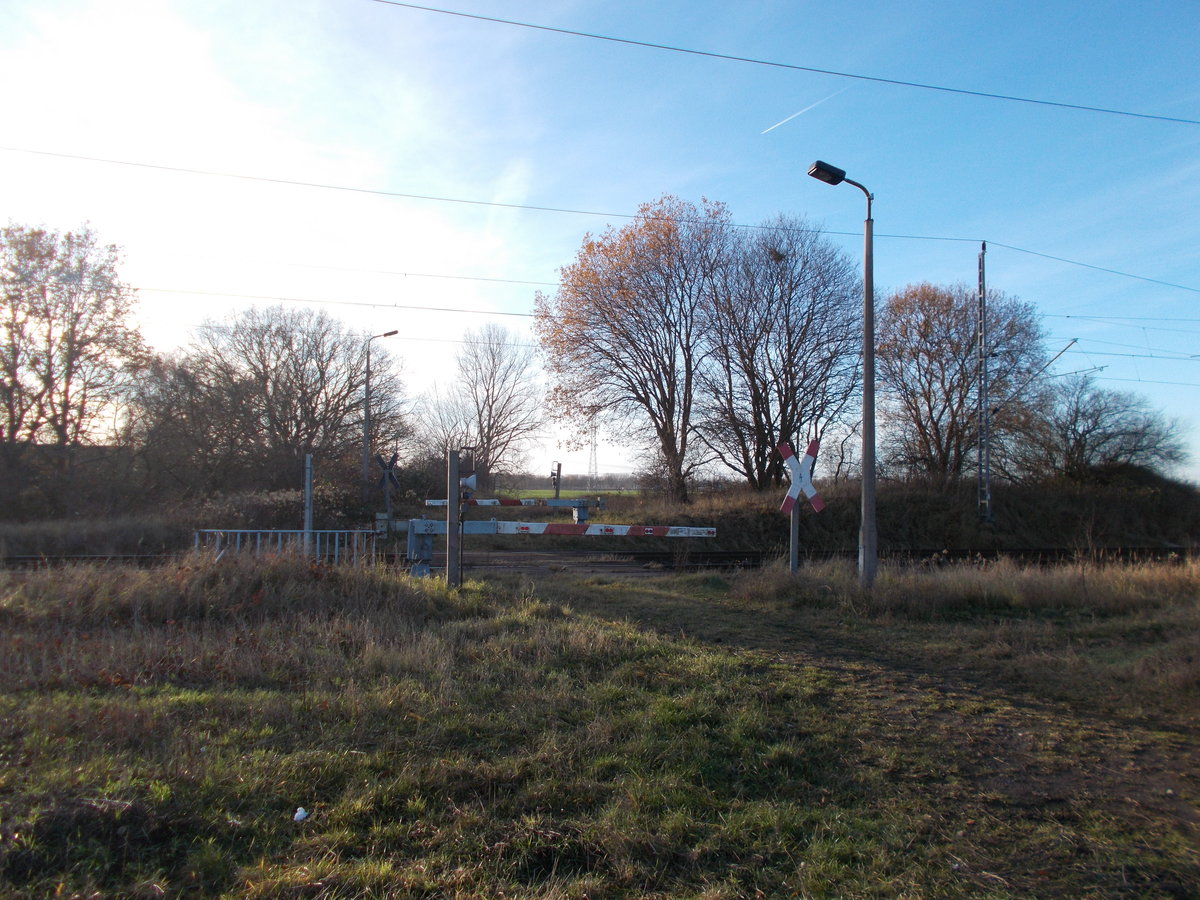 Anrufschranke beim Stralsunder Tierheim am 24.November 2016.Die Bedienung erfolgt vom Fdl Abzw Rügendamm in Stralsund.