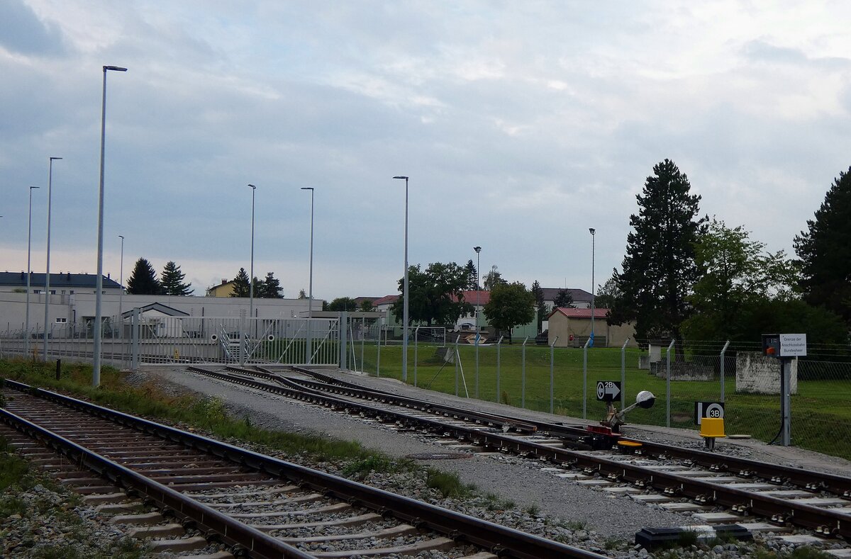 Anschlussbahn zur Zehnerkaserne (Panzergrenadierbataillon-13) in Ried i.I. ; 260917