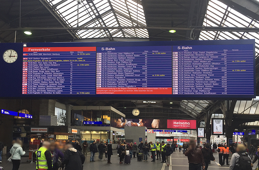 Anzeige in Zürich HB mit Verspätungen aufgrund Unwetter, bzw. Sturm  Burglind , 03. Jan. 2018, 15:02.
Die Fahrzeit Biel-Mett via Biel/Bienne nach Zürich HB dauerte fast doppelt so lange wie sonst üblich...