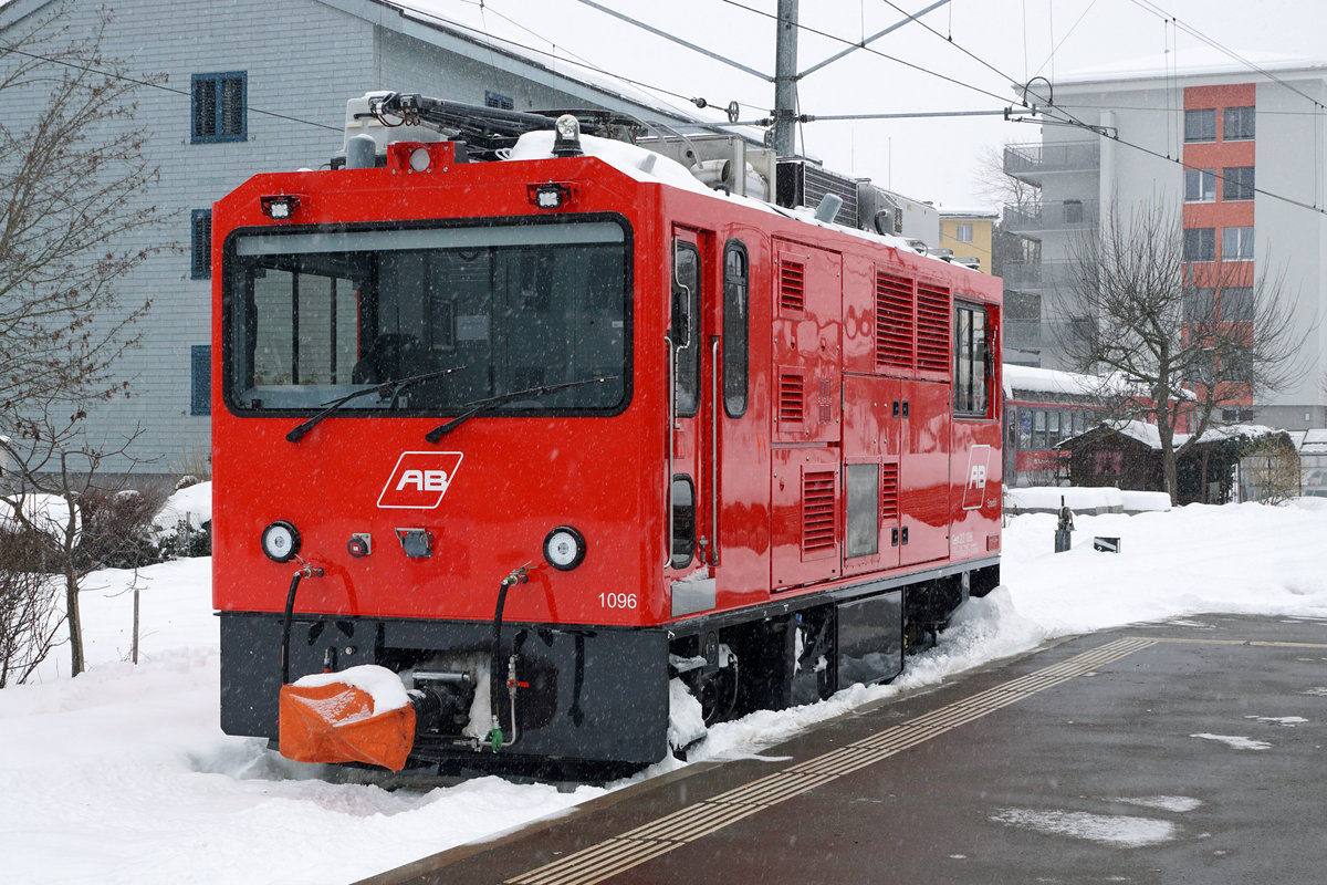 Appenzeller Bahnen/AB.
Am 27. Januar 2021 wartete die Gem 2/2 1096  Speckli  in Gossau auf ihren nächsten Einsatz.
Foto: Walter Ruetsch