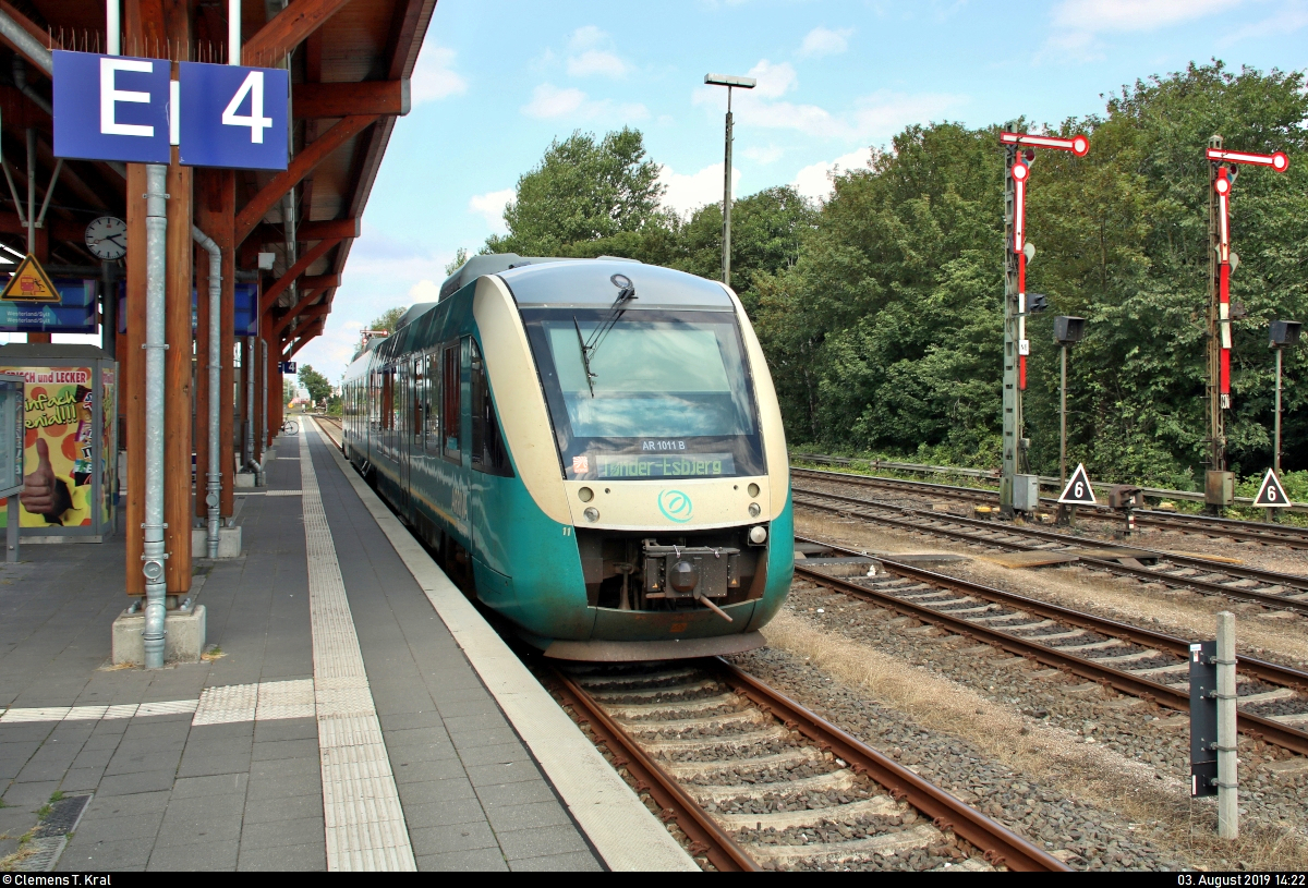 AR 1011 (Alstom Coradia LINT 41) der Arriva Danmark A/S als RB 5706 (RB66) bzw. R 5056 nach Noerre Nebel st (DK) steht im Startbahnhof Niebüll auf Gleis 4.
[3.8.2019 | 14:22 Uhr]
