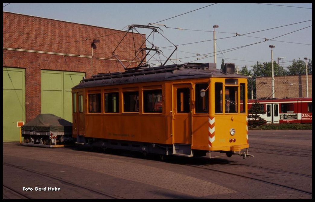 Arbeitstriebwagen 3191 im Depot Duisburg am 10.5.1991