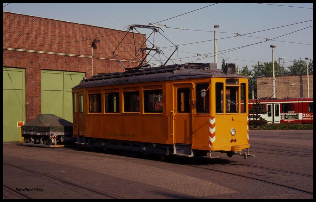 Arbeitswagen TW 3199 am 10.5.1991 im Depot Duisburg.