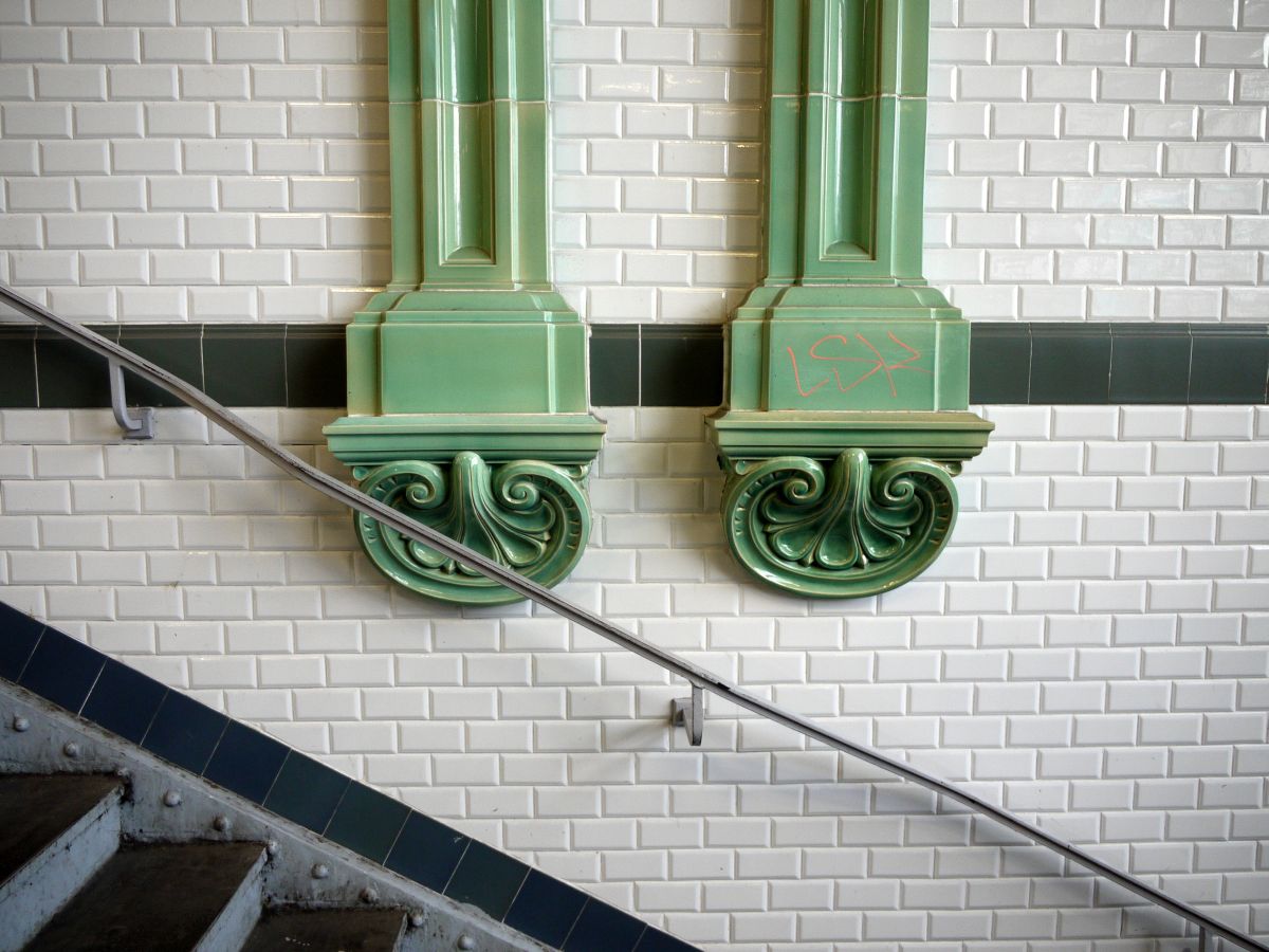 Architekturstudien im Pariser Untergrund: Treppenaufgang am  Gare d´Austerlitz . 15.1.2014 