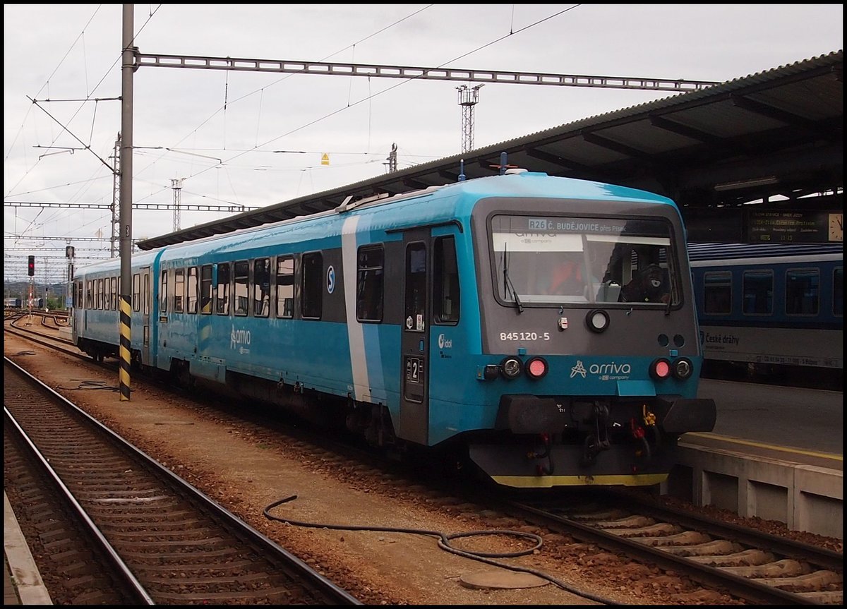 ARRIVA 845 120-5 im Bahnhof České Budějovice am 31. 8. 2020