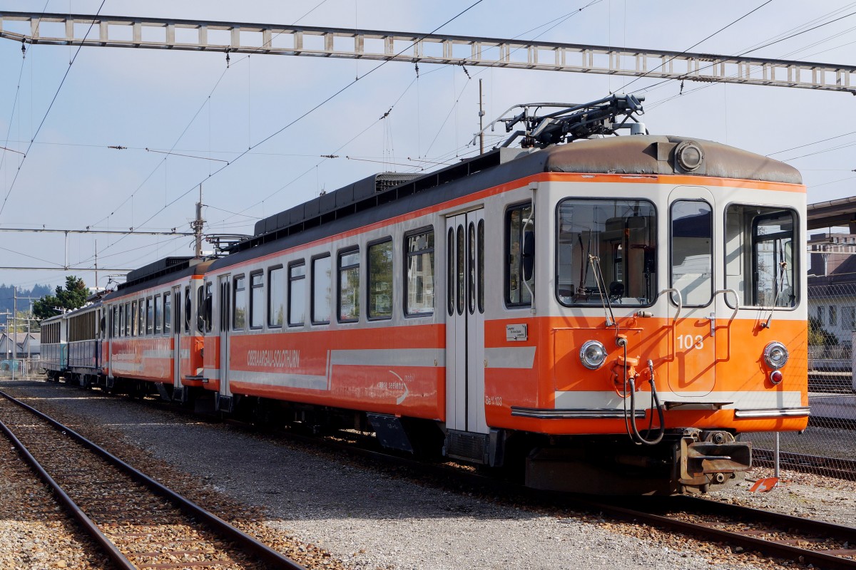 ASm: Erste und zweite Fahrzeuggeneration in Langenthal abgestellt am 20. Oktober 2015.
Foto: Walter Ruetsch