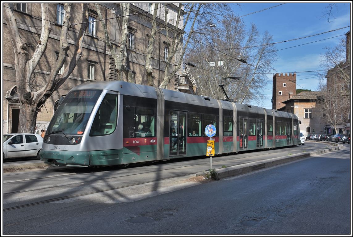 ATAC Cityway II 9210 im Viertel Trastevere in Rom. (22.02.2020)