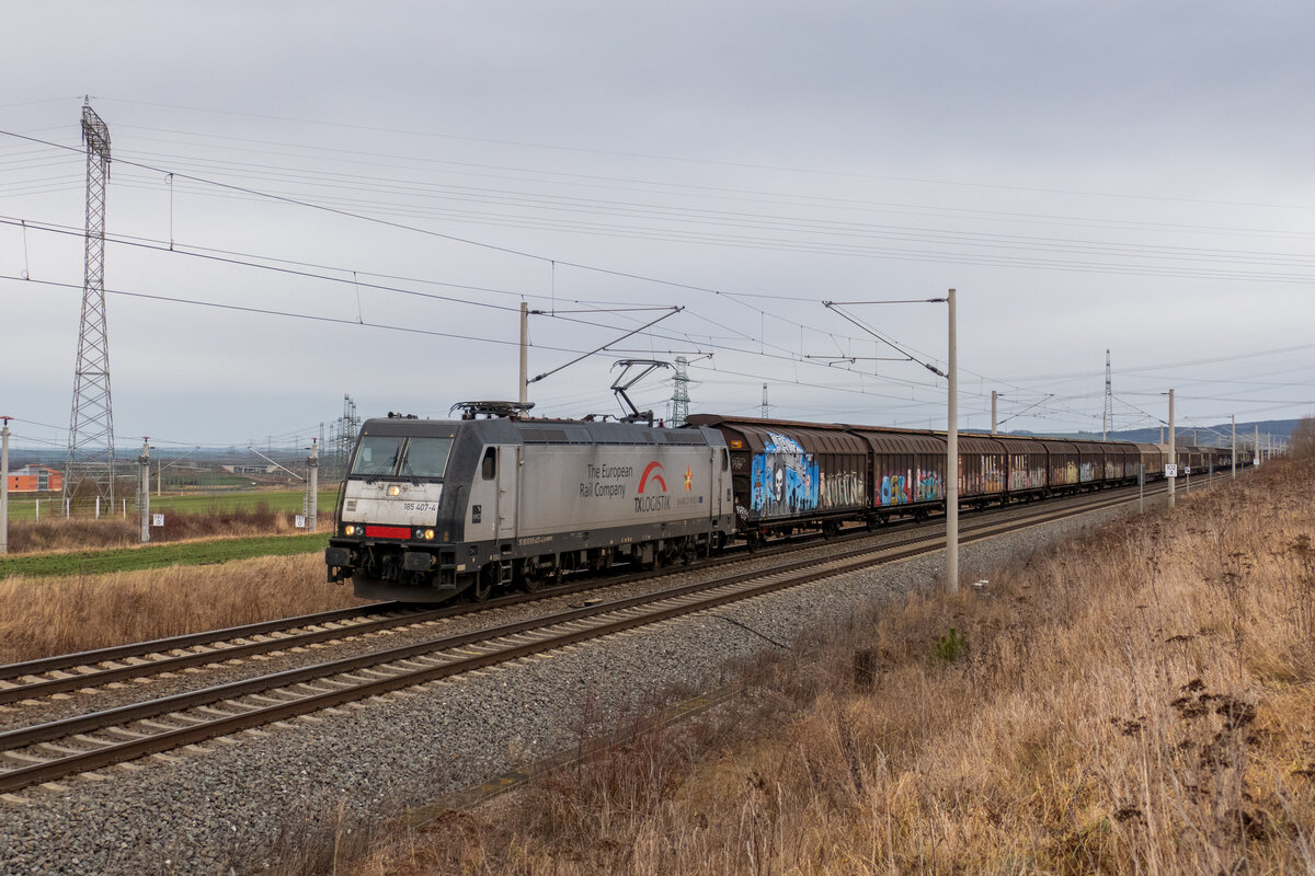 ATLU/TXL 185 407 mit DGS 46705 nach Treviso am 02.01.2022 in Vieselbach 