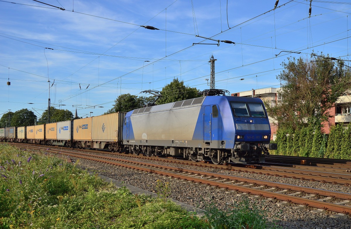 Auch die 145 CL-203 der  Kreuzfahrer  ist mir am heutigen Abend in Rheydt vor die Linse gefahren. 6.8.2015