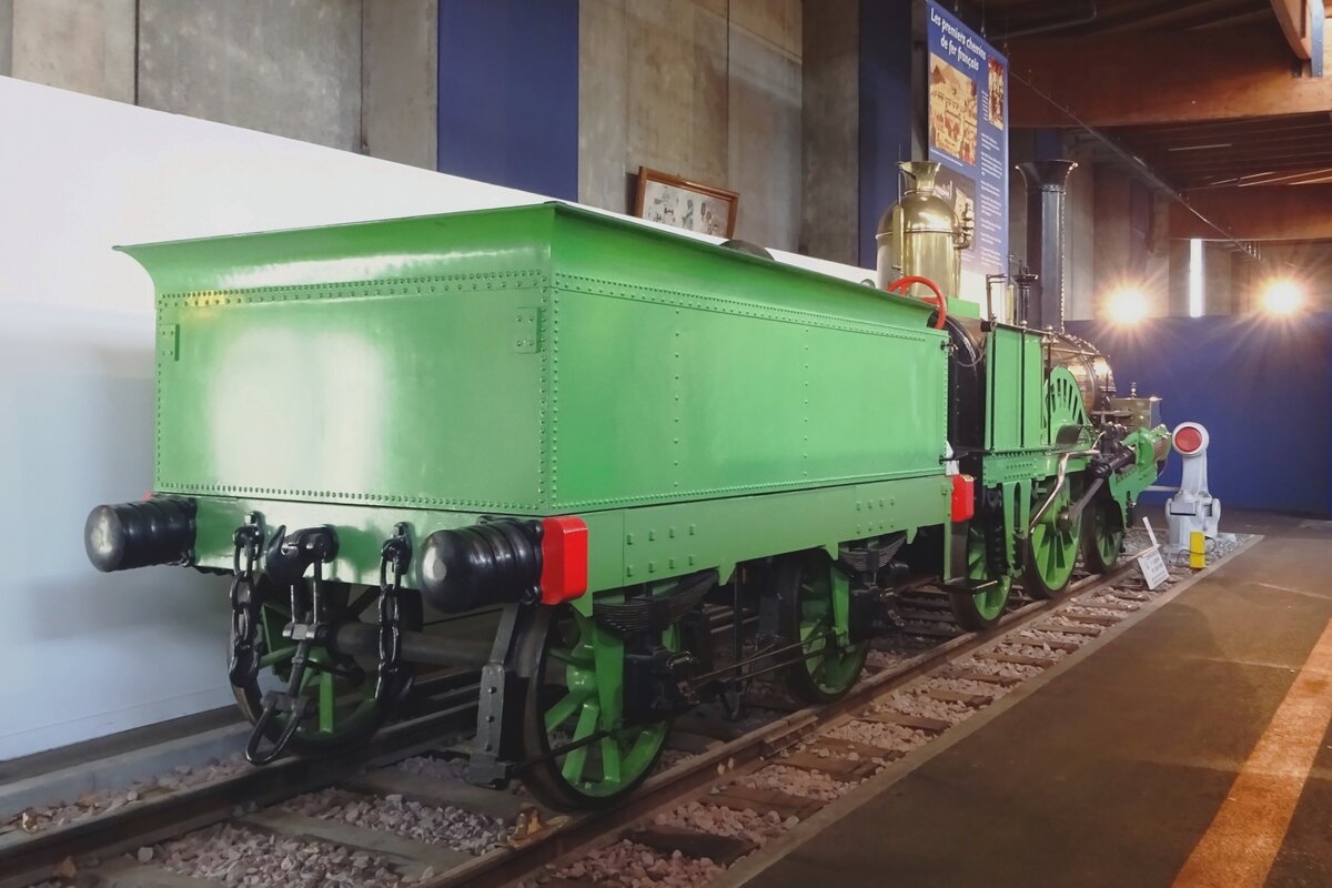 Auch der 1844 gebauter Buddicom No.33 Saint-Pierre hat ein Refugium ins Cité du Train in Mulhouse gefunden und wurde dort am 30 Mai 2019 fotografiert. 