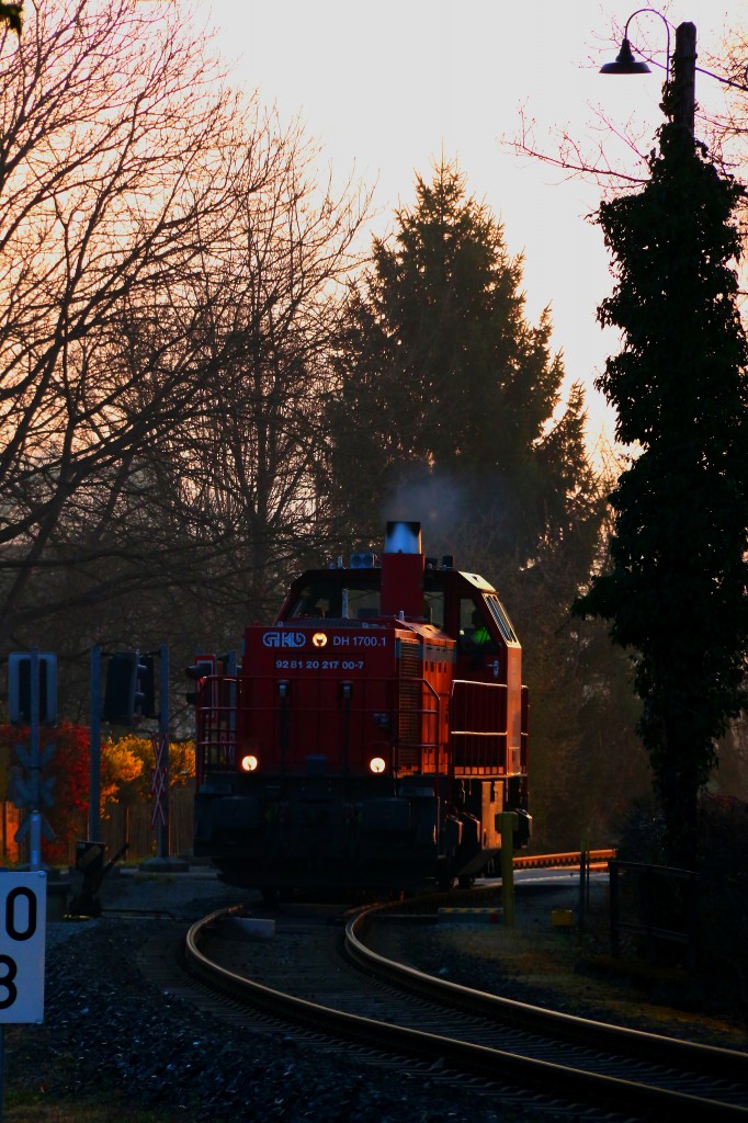 Auch der Baustellenverkehr rollt im April. Hier im Bild DH 1700.1 als LZ in die AB Leibenfeld um eine weitere Ladung Abraum abzutransportieren. 10.04.2015