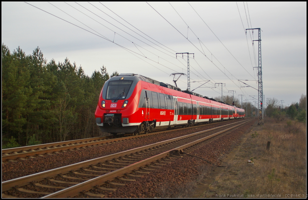 Auch DB 442 335 und 442 140 als RB14 Nauen mussten am 10.02.2014 wegen eines Gaslecks in Berlin-Mitte durch die Berliner Wuhlheide umgeleitet werden