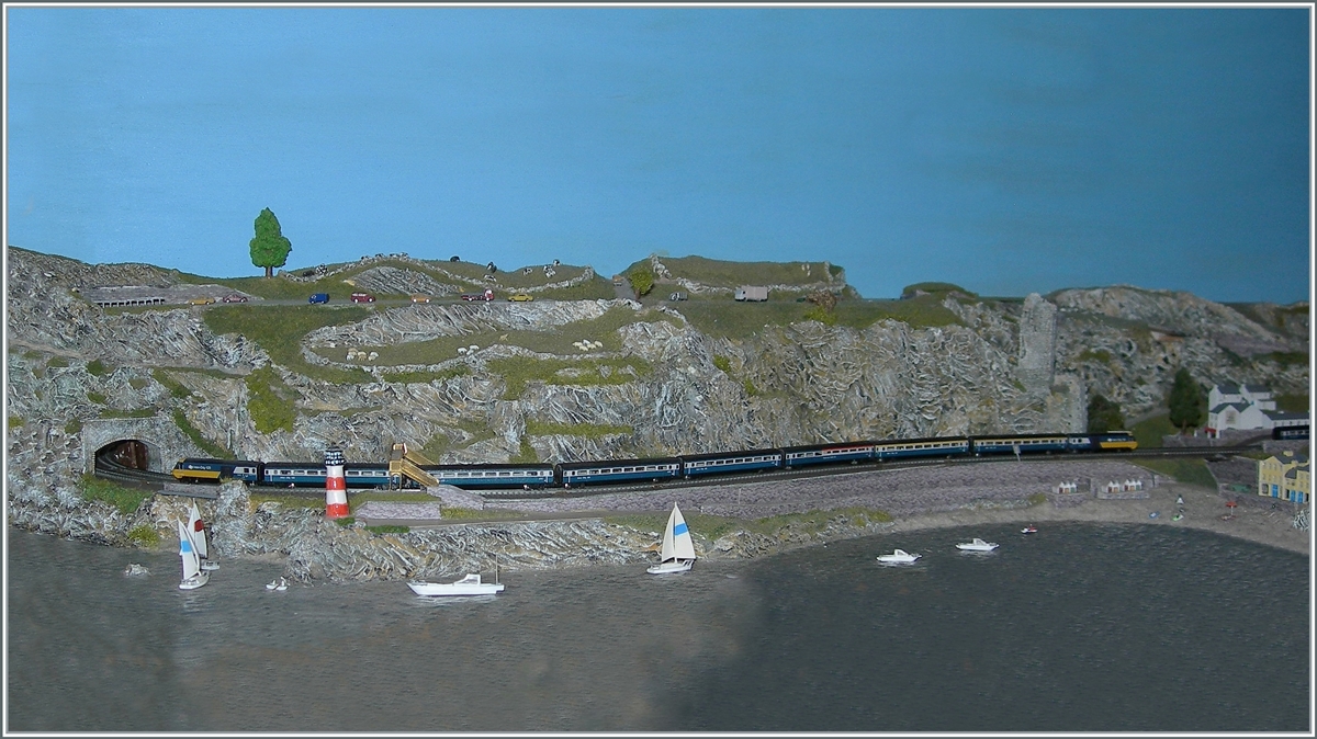 Auch in Microbritannien freut man sich auf das Neue Jahr 2021: Im HST 125 Verkehr sind neue Variationen in Aussicht gestellt worden, immer wieder verschobene Test- und Präsentationsfahrten mit der Class 170/170 stehen an und 2021 soll, wenn auch etwas verspätet, der Dieselokklassiker Class 08 für Abwechslung sorgen. 
Und wenn in Microbritannien die Zeichen aus dem fernen Schottland richtig gedeutet worden sind, kann man sich 2021 Gedanke für die Eröffnung einer Museumsbahn machen.

Mögen Träume und Wünsche nicht nur in Microbritannien erfüllt werden...

im Dez. 2020