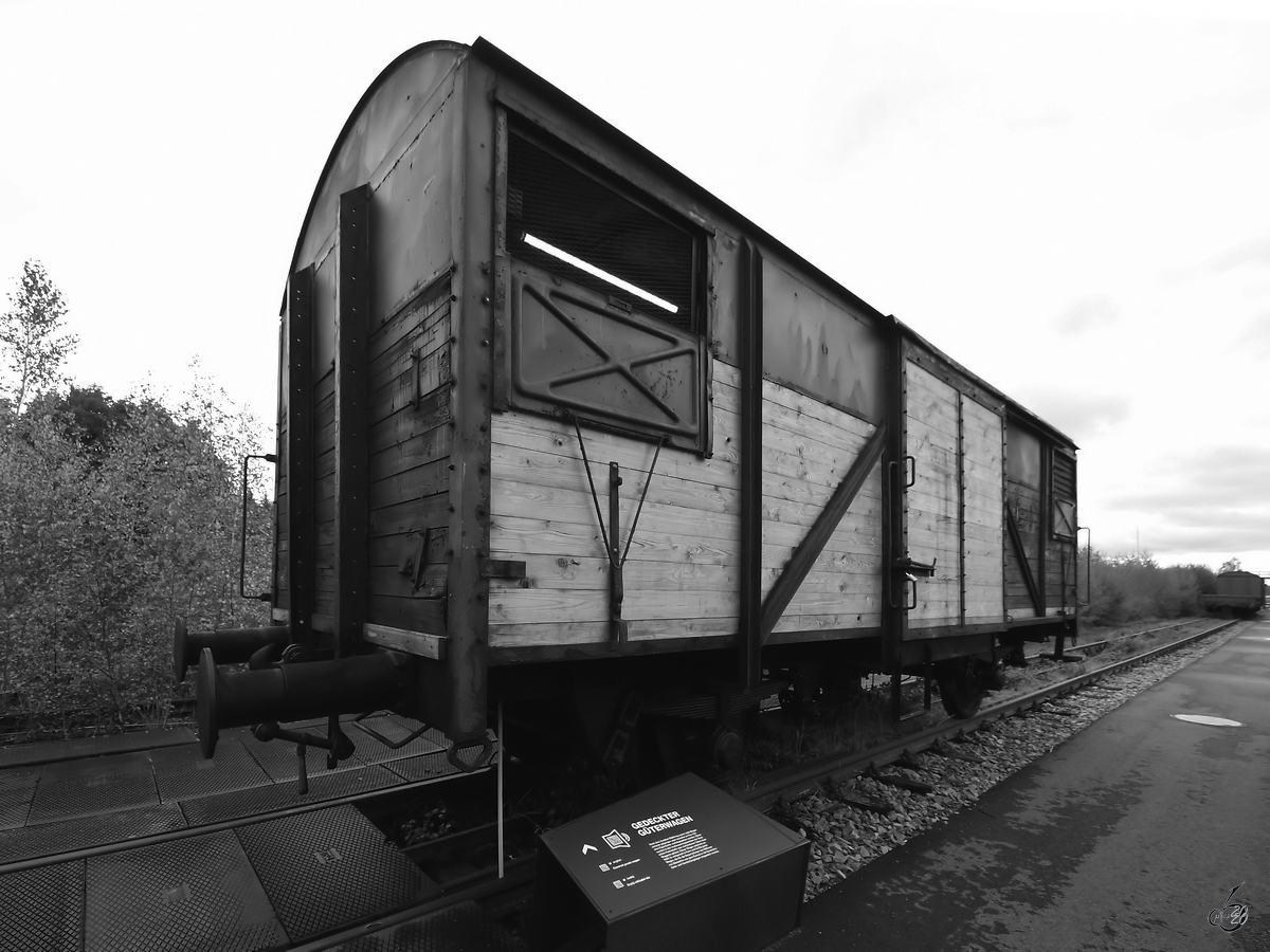 Auf dem Gelände des sächsischen Eisenbahnmuseums in Chemnitz-Hilbersdorf stand Ende September 2020 stand dieser in den 1950ern gebaute Güterwagen.