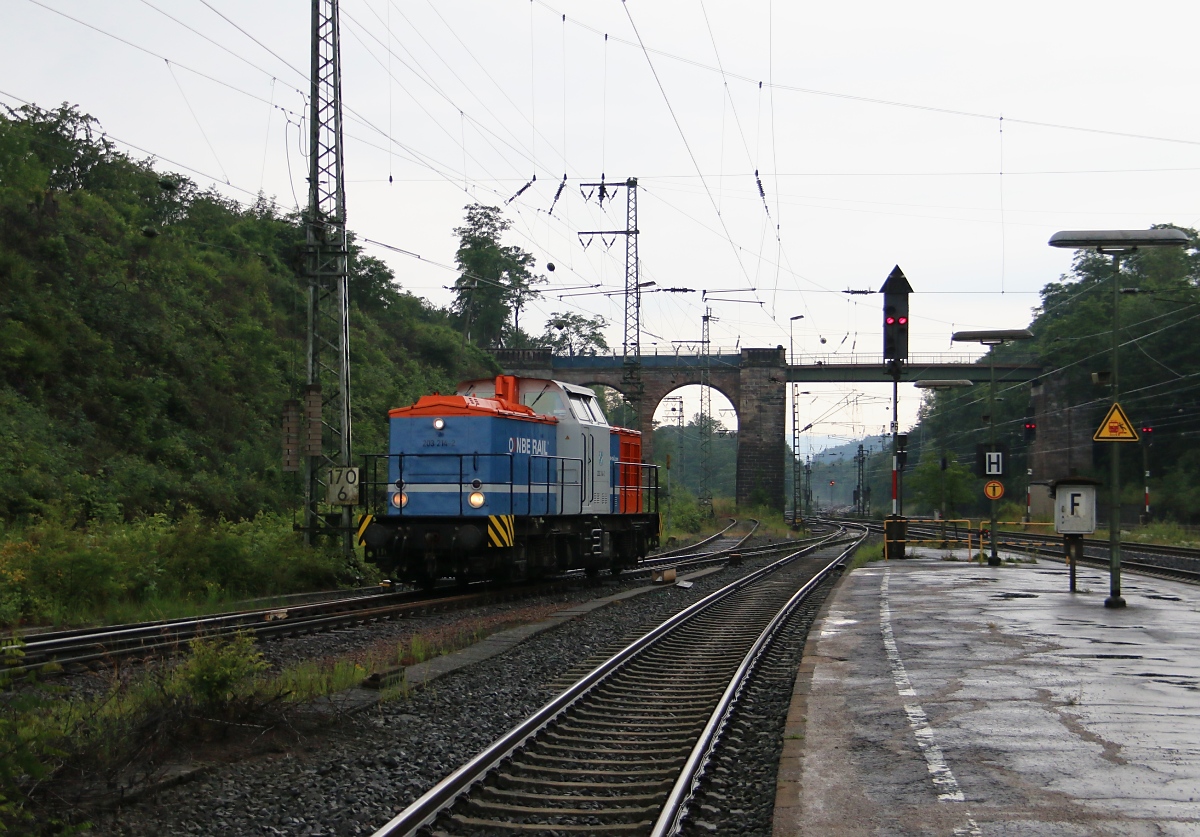 Auf dem Weg gen Osten: 203 214-3 der NBE. Aufgenommen in Eichenberg am 29.06.2014.