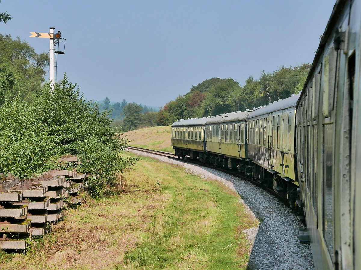 Auf dem Weg zurück nach Lydney mit der Dean Forest Railway, 14.9.2016