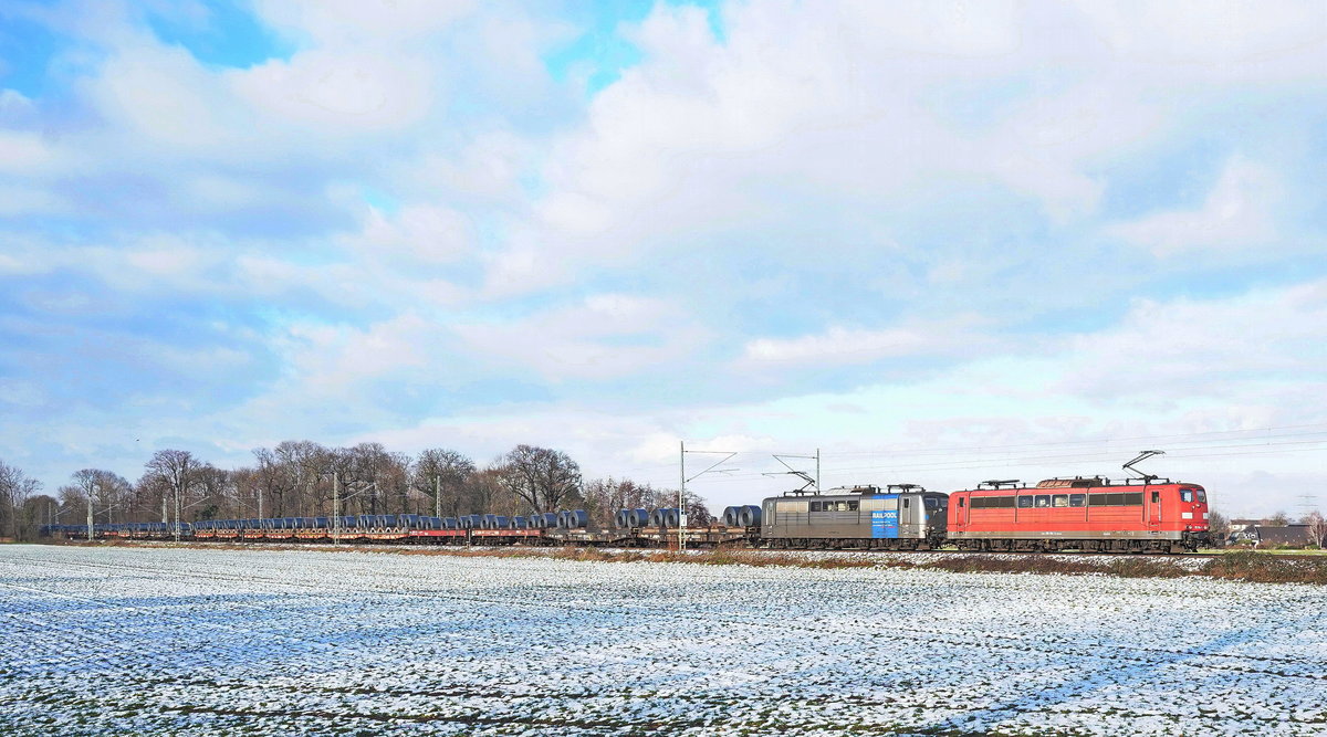 Auf der linken Rheintalstrecke sind Railpool-151 164(91 80 6151 164-1 D-Rpool)und Railpool-151 062(91 80 6151 062-7 D-Rpool) mit dem Coil-Güterzug GM60715 unterwegs von Oberhausen-West nach Andernach zur Firma Rasselstein.

2021-01-24 Brühl-Falkenluster-Allee 
