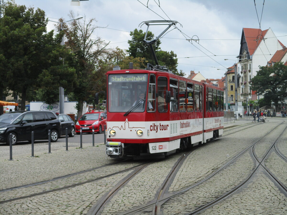 Auf Stadtrundfahrt war,am 04.September 2023,der Tw 522 als Dieser am Erfurter Domplatz vorbei kam.