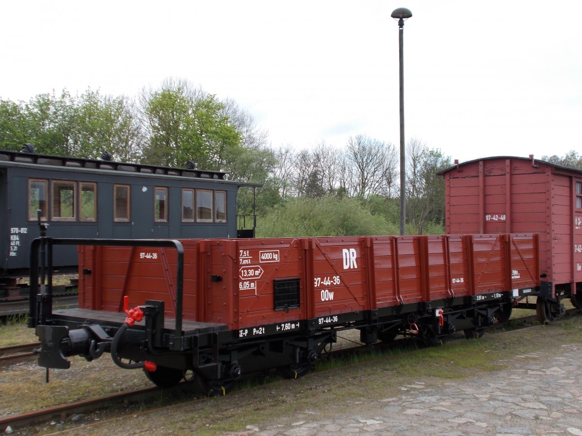 Aufgearbeiteter Ow 97-44-36,am 11.Mai 2014 abgestellt im Putbuser Traditionsbereich.