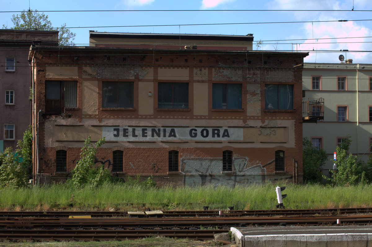 Aufgelassenes Stellwerk in Jelenia Gora. Jeleneia Gora verfügt über ein modernes Zentralstellwerk. 20.05.2016 17:24 Uhr.