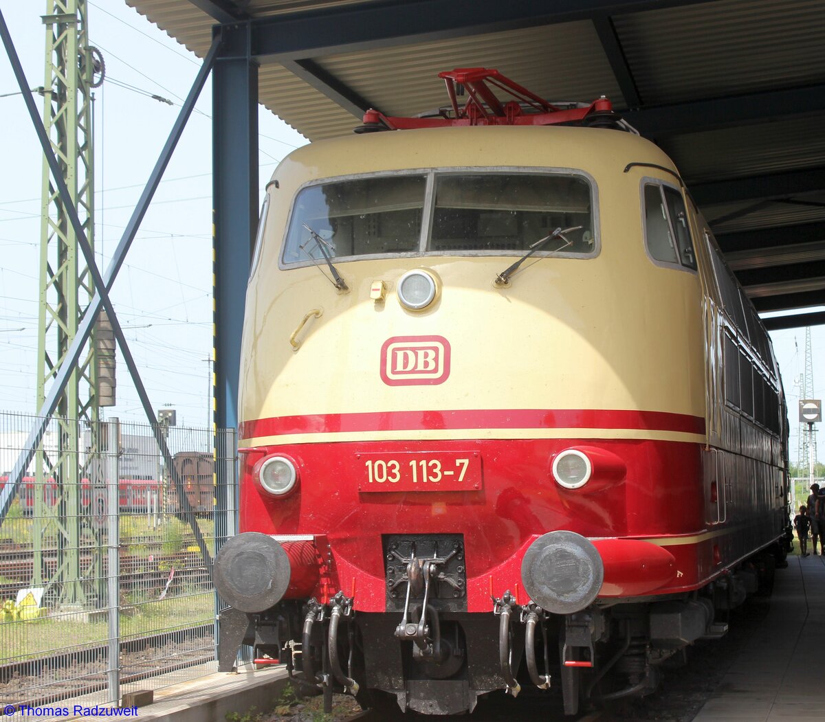 Aufgenommen am 18. Juni 2022 im DB-Museum Koblenz, die 103 113-7, immer noch ein Star, die ehemalige Schnellfahrlok der Deutschen Bundesbahn.