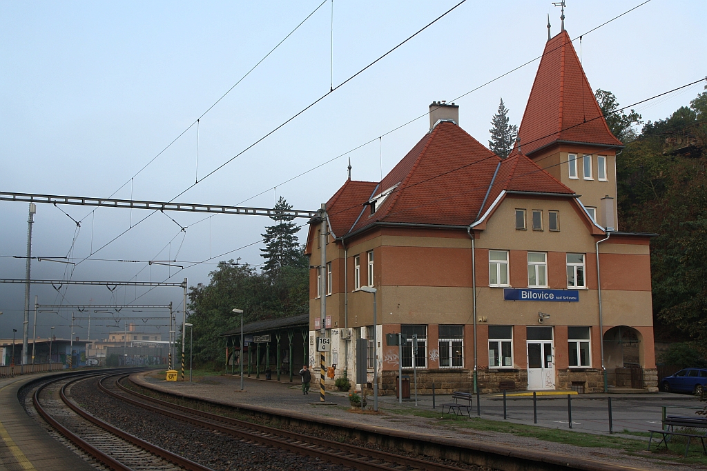 Aufnahmsgebäude des Bahnhof Bilovice nad Svitavou am 15.September 2018.