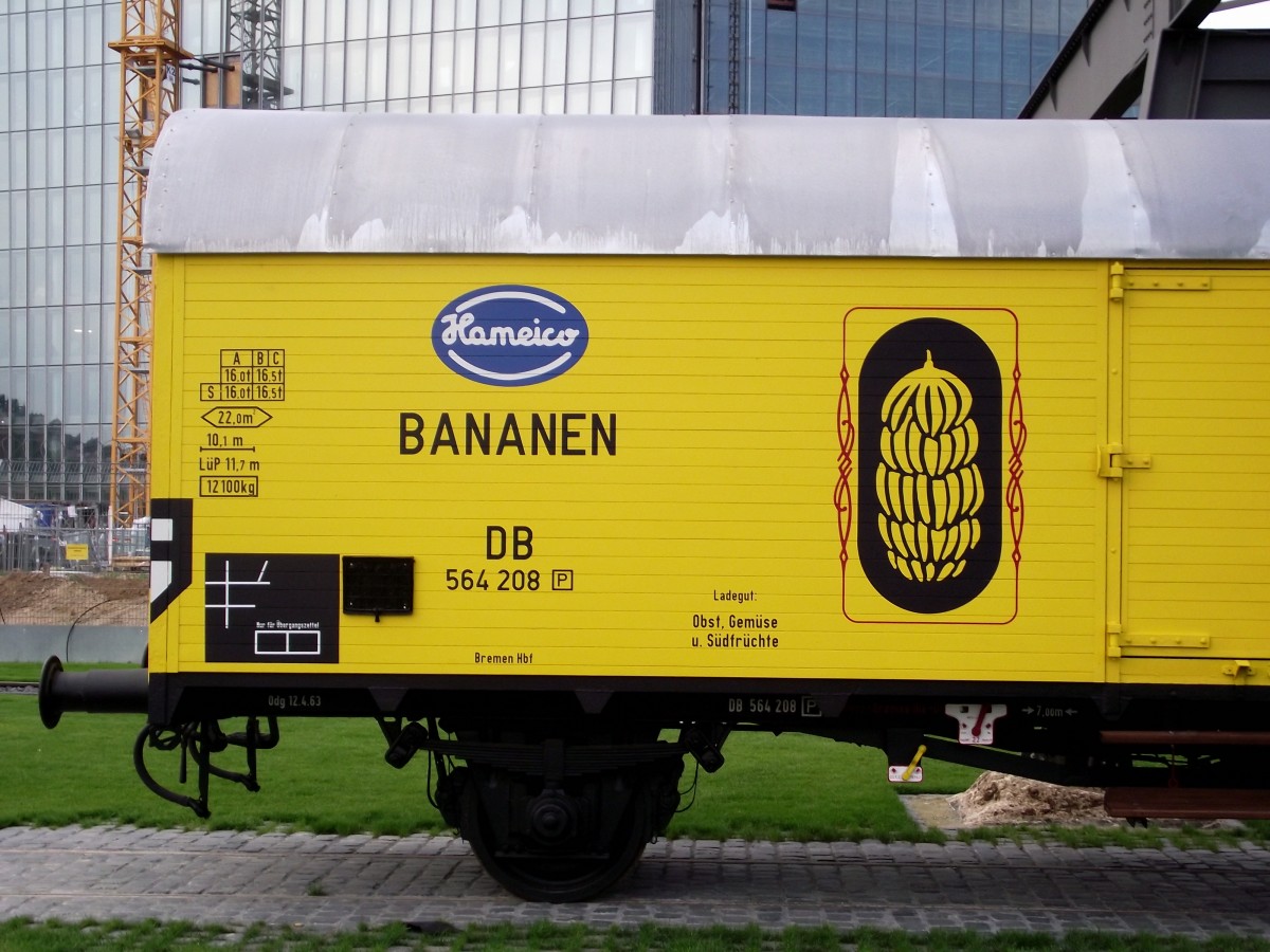 Aufschriften eines Bananen Wagen am 30.08.13 in Frankfurt