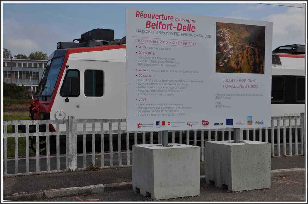 Augenschein am Ende des schweizerischen Eisenbahnnetzes im Pruntruter Zipfel. 2017 soll der Dornröschenschlaf zu Ende sein. Dann sollte die Bahnlinie nach Belfort als Zubringer zum TGV wieder in Betrieb gehen. (09.10.2015)