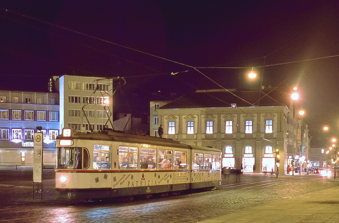 Augsburg 531, Rathausplatz, 25.02.1999.