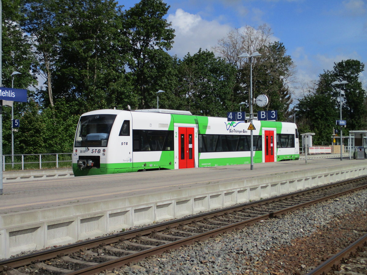 Aus Wernshausen angekommen ist,am 31.Mai 2020,der STB VT 127 in Zella Mehlis auf Gleis 4