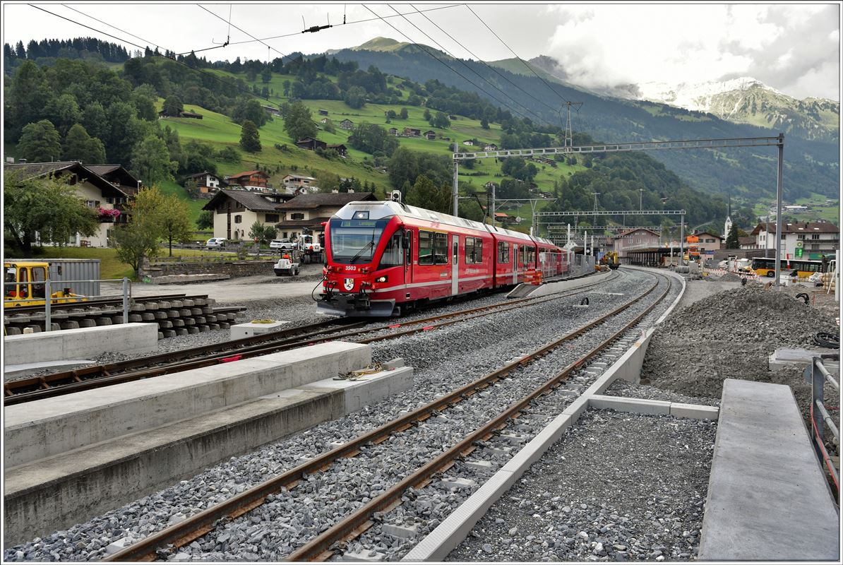 Ausfahrseite Landquart in Küblis. RE1052 mit ABe 8/12 3503 aus Davos Platz verlässt den Bahnhof Küblis. (30.08.2016)