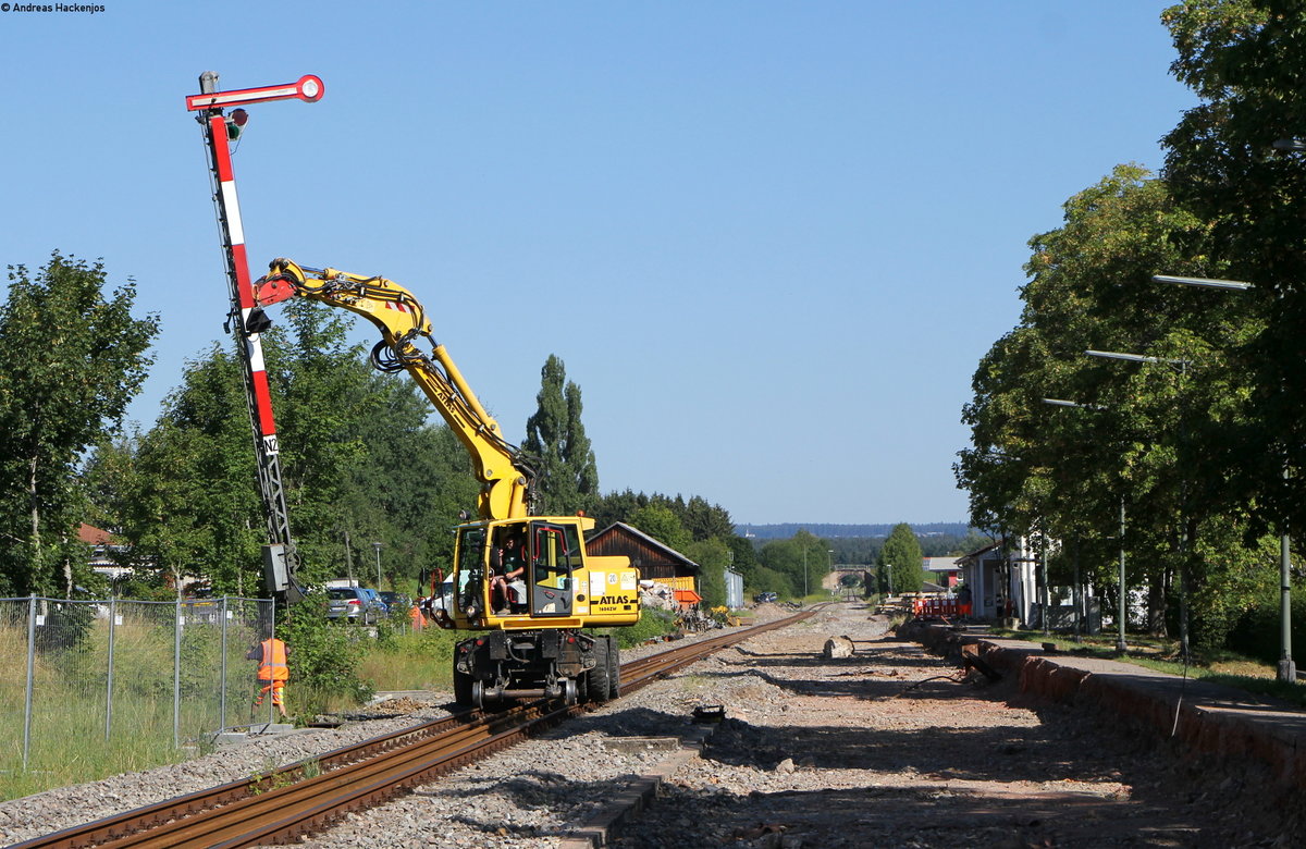 Ausfahrsignal N2  in Löffingen wird abgebaut 31.7.18