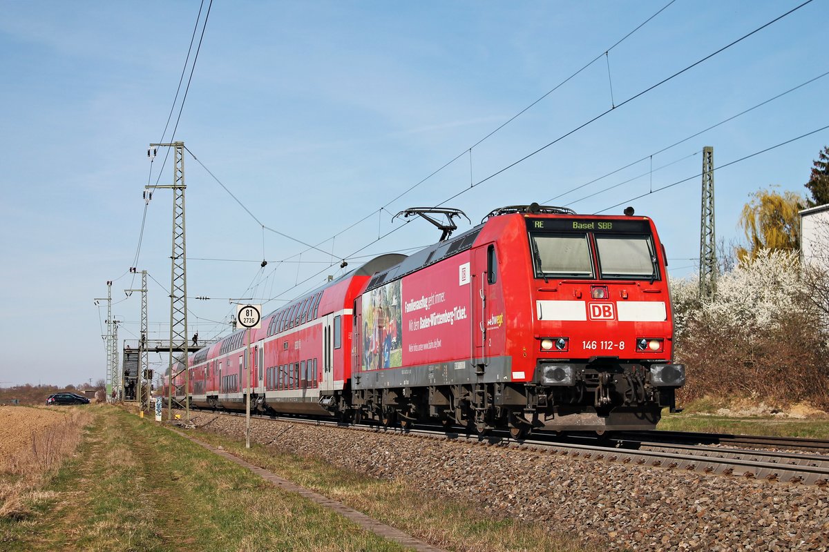 Ausfahrt am 20.03.2019 von 146 112-8  Familienausflug geht immer. Mit dem Baden-Württemberg-Ticket.  mit ihrem RE (Offenburg - Basel SBB) aus dem Haltepunkt von Auggen in Richtung Schliengen.