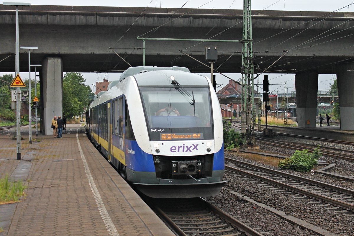 Ausfahrt am Nachmittag des 06.07.2019 von erixx VT 648 484 (648 484-3) zusammen mit erixx VT 648 470 (648 970-1) als RB 38 (Hamburg Harburg - Hannover Hbf) von Gleis 5 aus dem Bahnhof von Hamburg Harburg in Richtung Maschen. Gruß auch an den sehr sehr netten Tf zurück.
