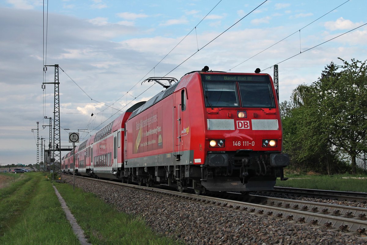 Ausfahrt am Nachmittag des 25.04.2019 von der Freiburger 146 111-0  Baden Württemberg erfahren  mit ihrem RE (Offenburg - Basel Bad Bf) aus dem Haltepunkt von Auggen in Richtung Schliengen.