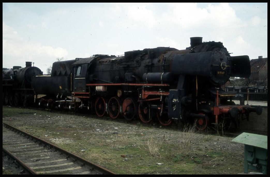 Ausgemusterte 528001 im BW Oebisfelde am 7.4.1994.