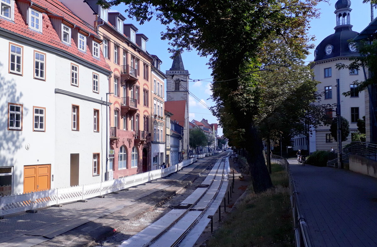 Austausch der Straßenbahngleise im Rahmen der  Baumaßnahme Andreasstraße , am 04.08.2019 in Erfurt.
