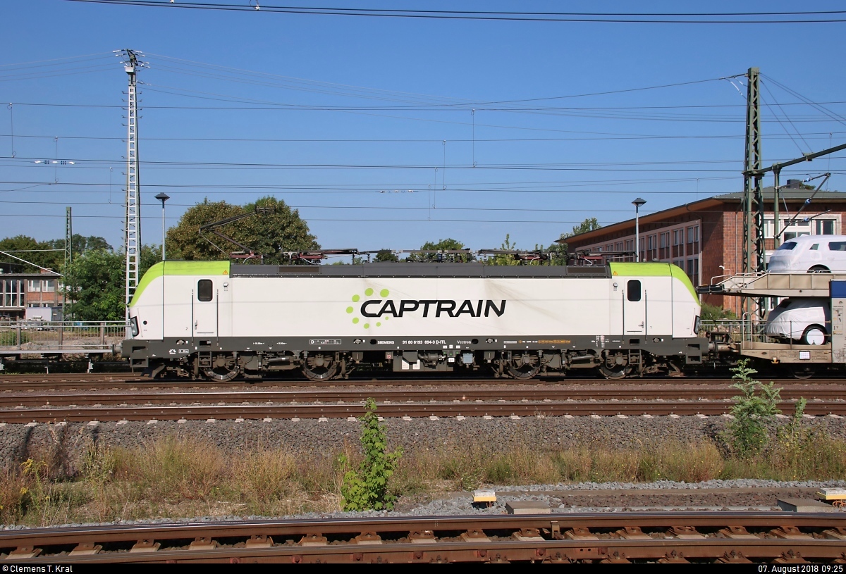 Autotransportzug mit 193 894-3 (Siemens Vectron) der ITL Eisenbahngesellschaft mbH durchfährt Magdeburg Hbf in südlicher Richtung.
[7.8.2018 | 9:25 Uhr]
