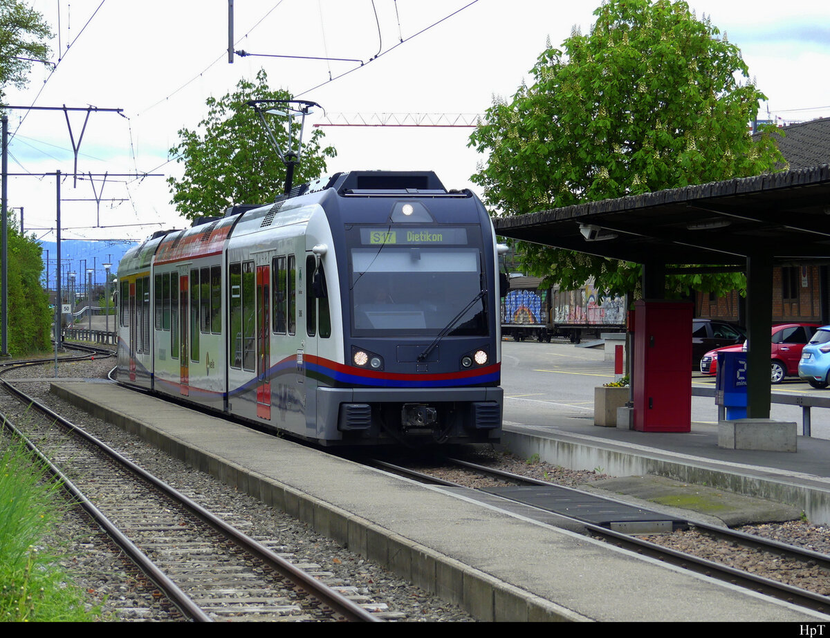 AVA / BDWM - Triebwagen ABe 4/4 5006 bei der einfahrt in Wohlen am 24.04.2022