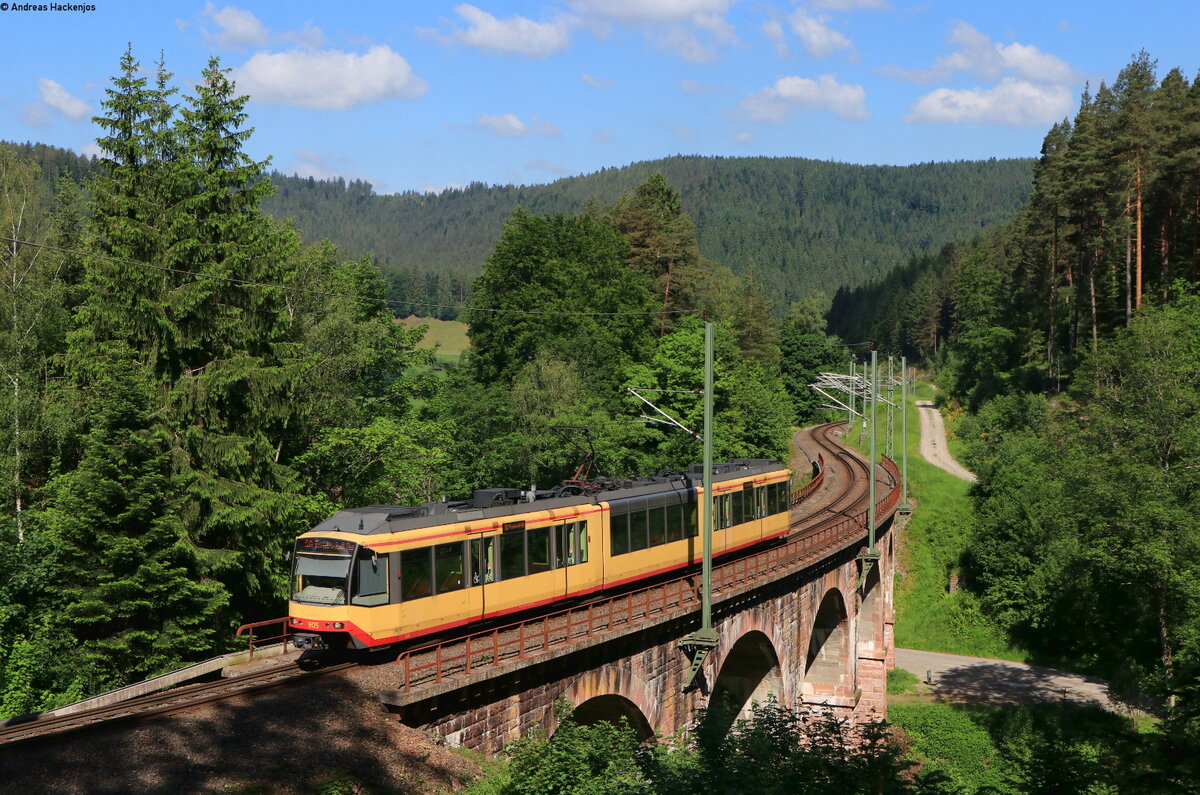 AVG 905 als S 85702 (Kuppenheim-Freudenstadt Hbf) auf dem Christophstalviadukt 13.6.21