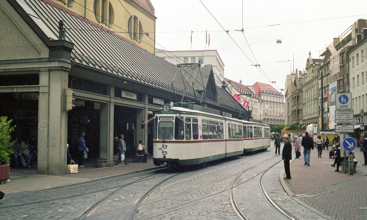 AVG Augsburg__GT 4 Nr. 416 [ME 1963, ex SSB 610] auf Linie 1 am Moritzplatz__05-2000