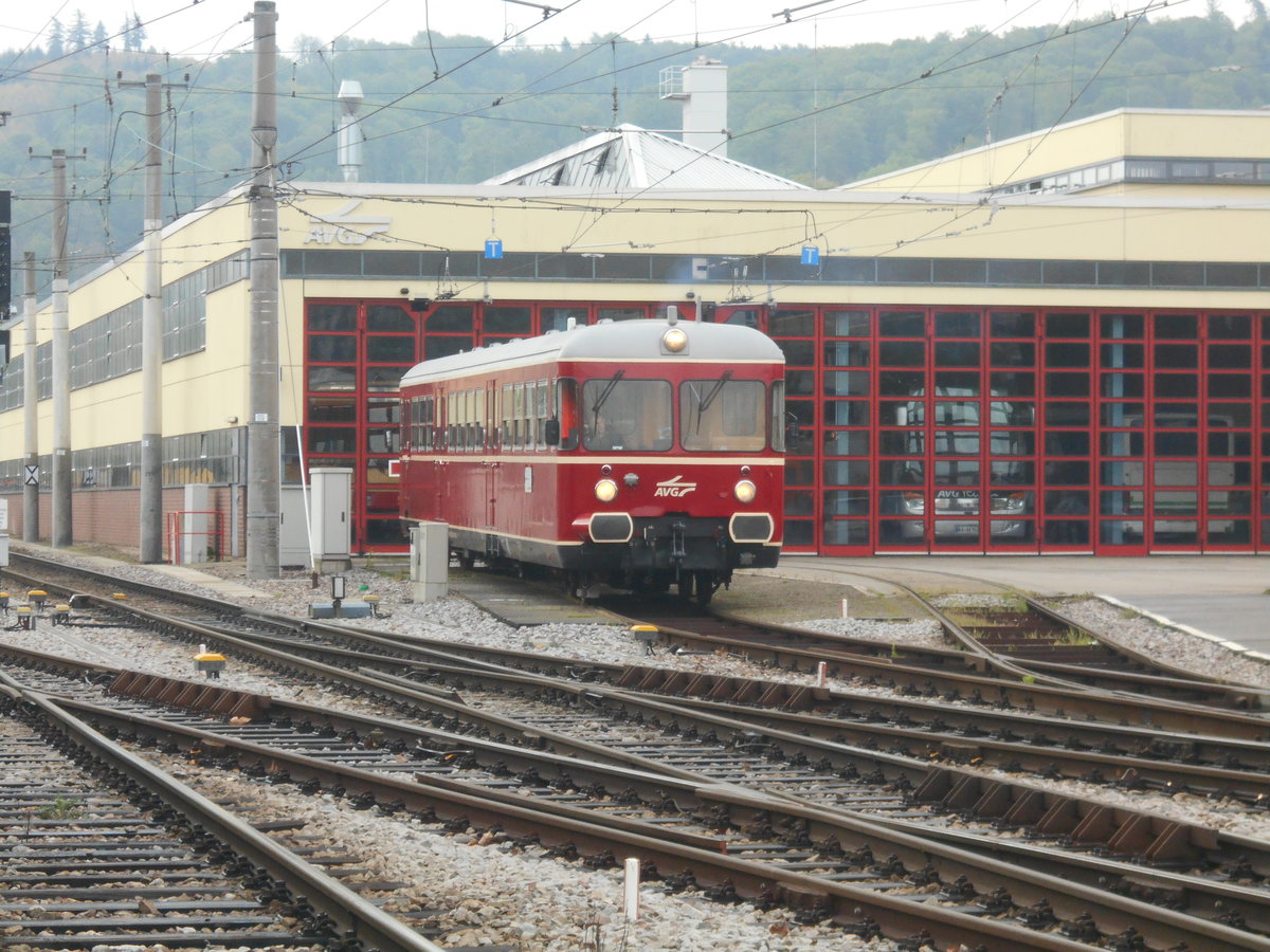 AVG Esslinger Triebwagen am 1. Mai 2016 in Ettlingen.