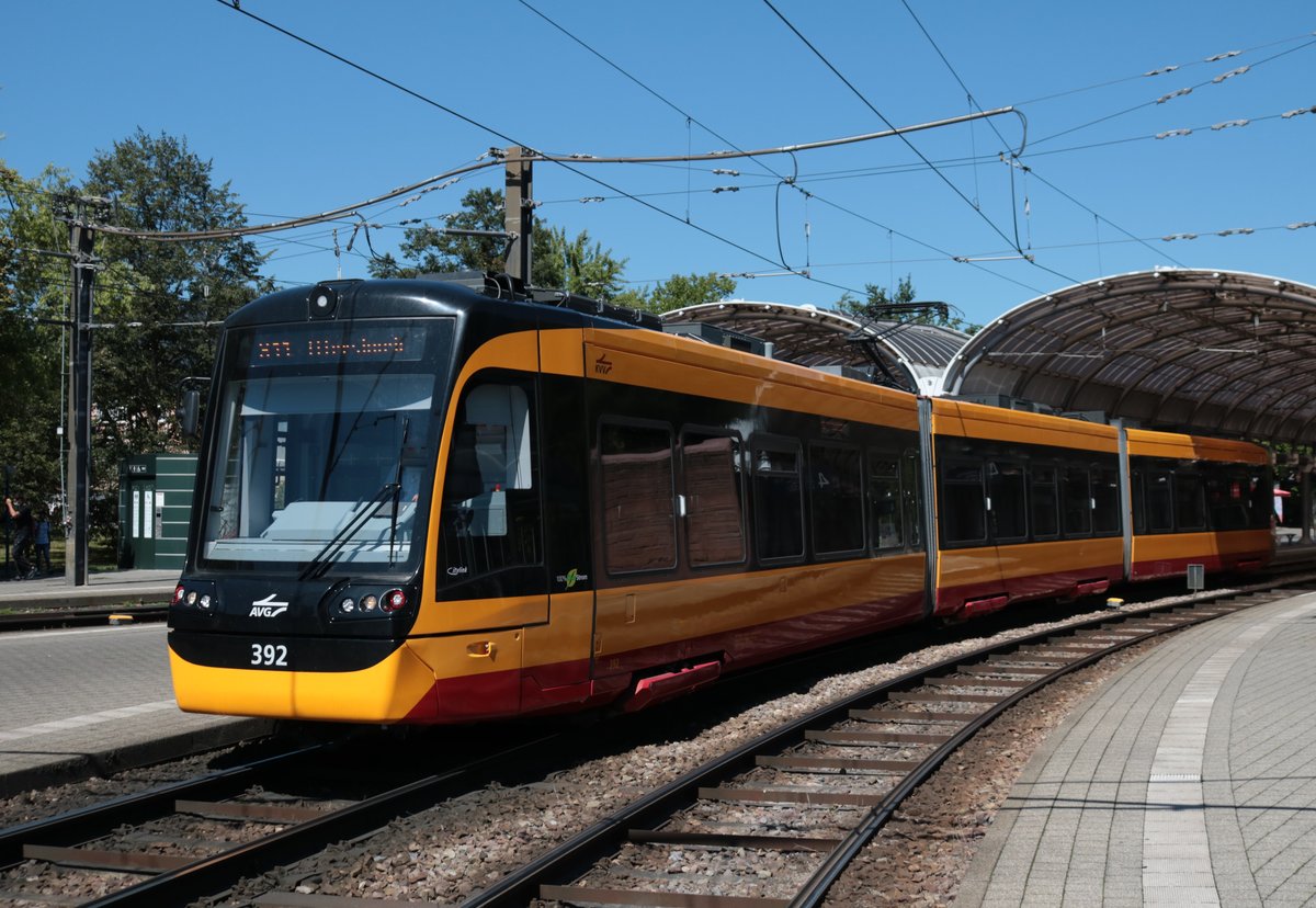 AVG Stadler Citylink Stadtbahnwagen 387 am 20.08.20 in Karlsruhe Albtalbahnhof