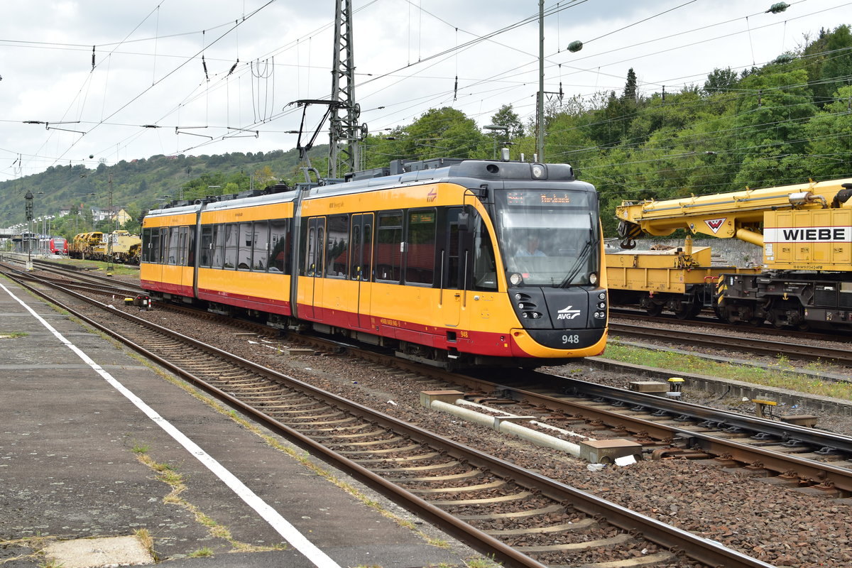 AVG Triebwagen 948 als S41 nach Mosbach Baden verlässt gerade Mosbach-Neckarelz. 7.9.2017