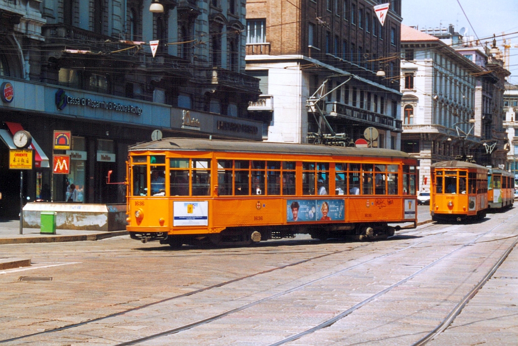 Azienda Trasporti Milanesi (ATM) Triebwagen 1636 am 16.Juni 2002. Aufnahmestandort leider unbekannt. (Fotoscan)
