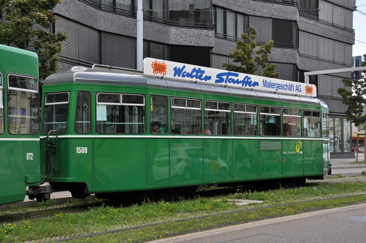 B 1500 auf der Linie 1 an der Haltestelle Voltaplatz. Die Aufnahme stammt vom 16.08.2014.